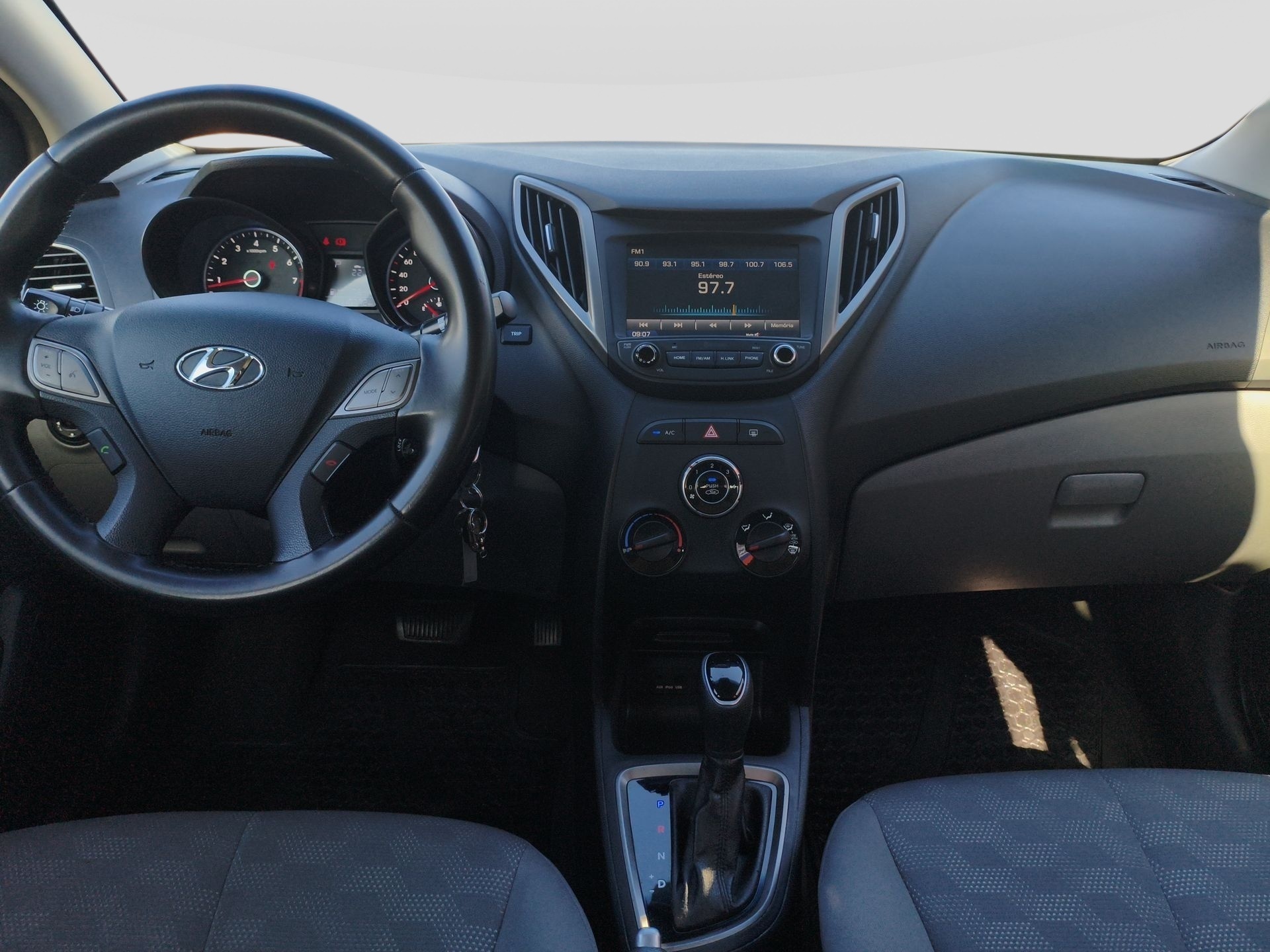 Hyundai-HB20S-HB20S C.Style/C.Plus1.6 Flex 16V Aut. 4p