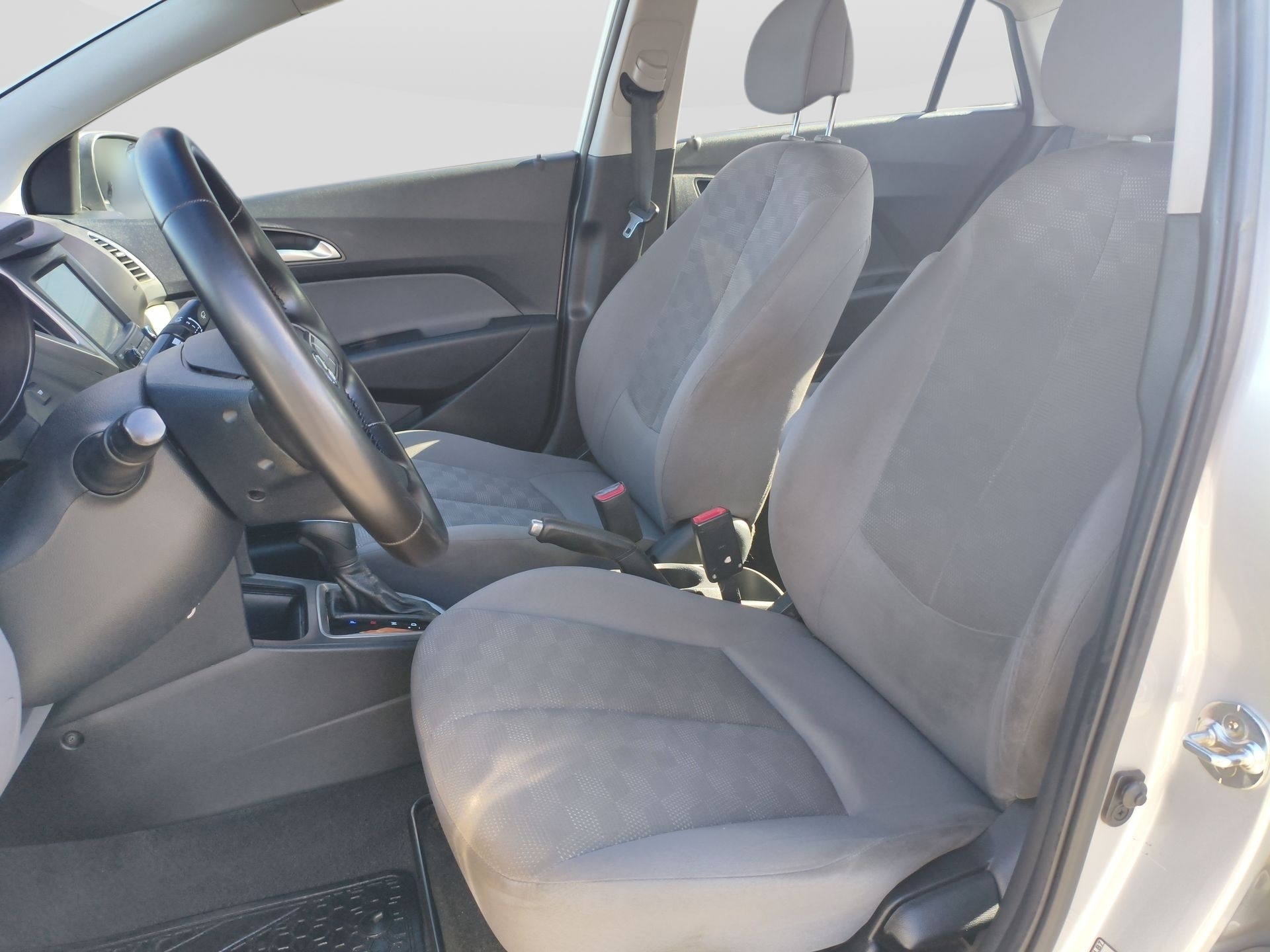 Hyundai-HB20S-HB20S C.Style/C.Plus1.6 Flex 16V Aut. 4p