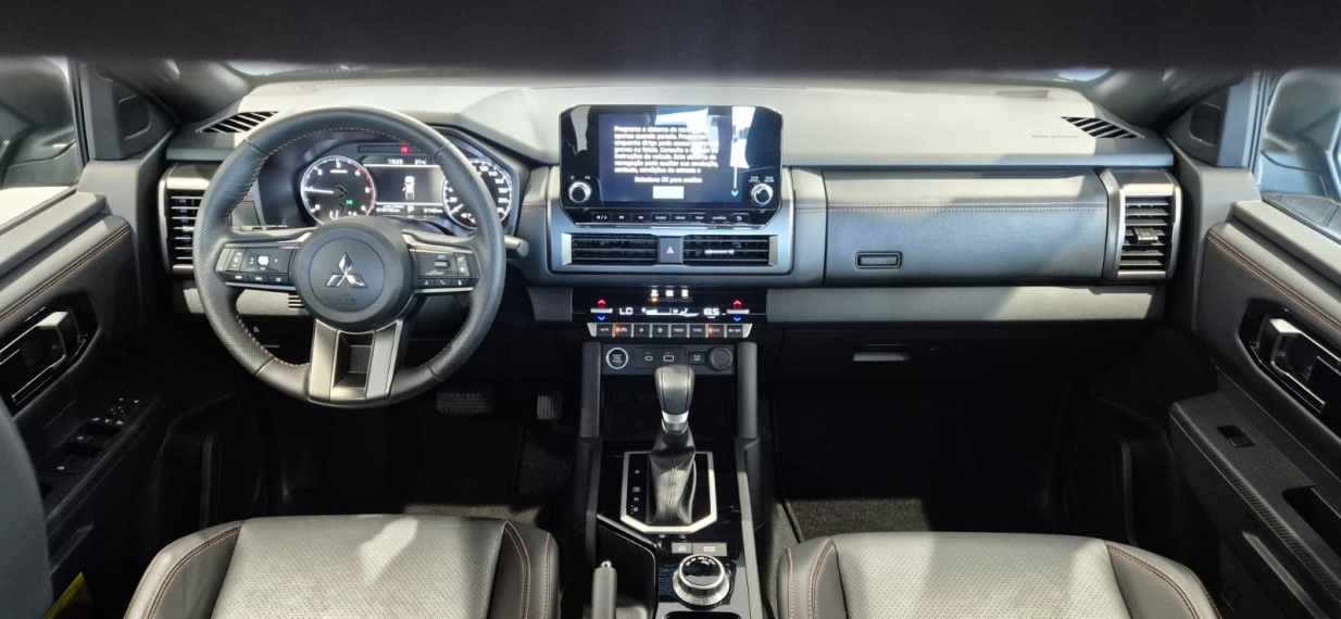 Mitsubishi-TRITON-2.4 BITURBO DIESEL CD KATANA 4X4 AUTOMÁTICO