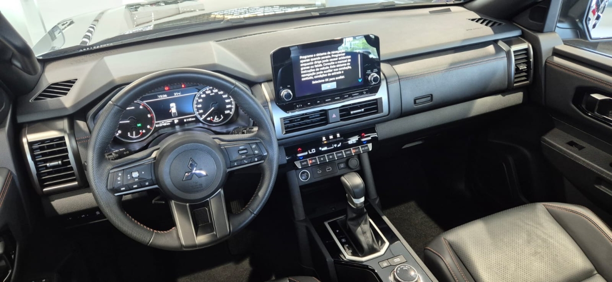 Mitsubishi-TRITON-2.4 BITURBO DIESEL CD KATANA 4X4 AUTOMÁTICO