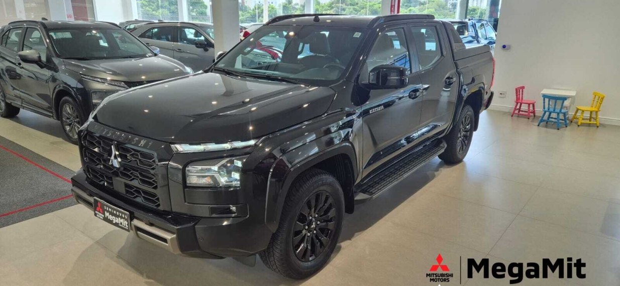 Mitsubishi-TRITON-2.4 BITURBO DIESEL CD KATANA 4X4 AUTOMÁTICO