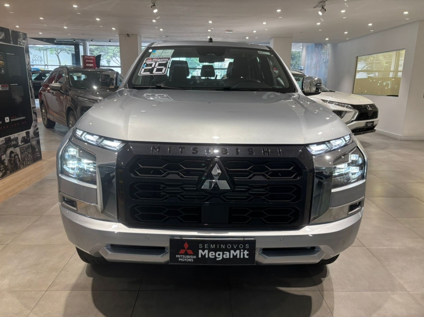 Mitsubishi-TRITON-2.4 BITURBO DIESEL CD HPE-S 4X4 AUTOMÁTICO