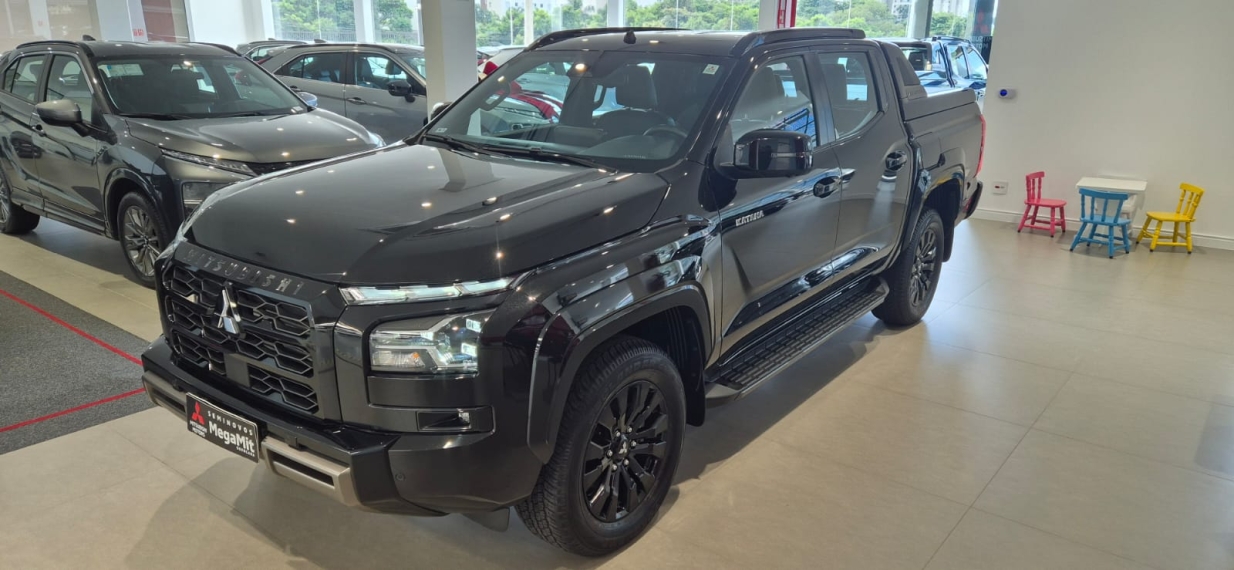 Mitsubishi-TRITON-2.4 BITURBO DIESEL CD KATANA SR80 4X4 AUTOMÁTICO