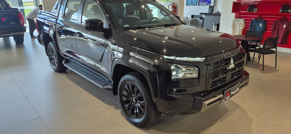 Mitsubishi-TRITON-2.4 BITURBO DIESEL CD KATANA SR80 4X4 AUTOMÁTICO