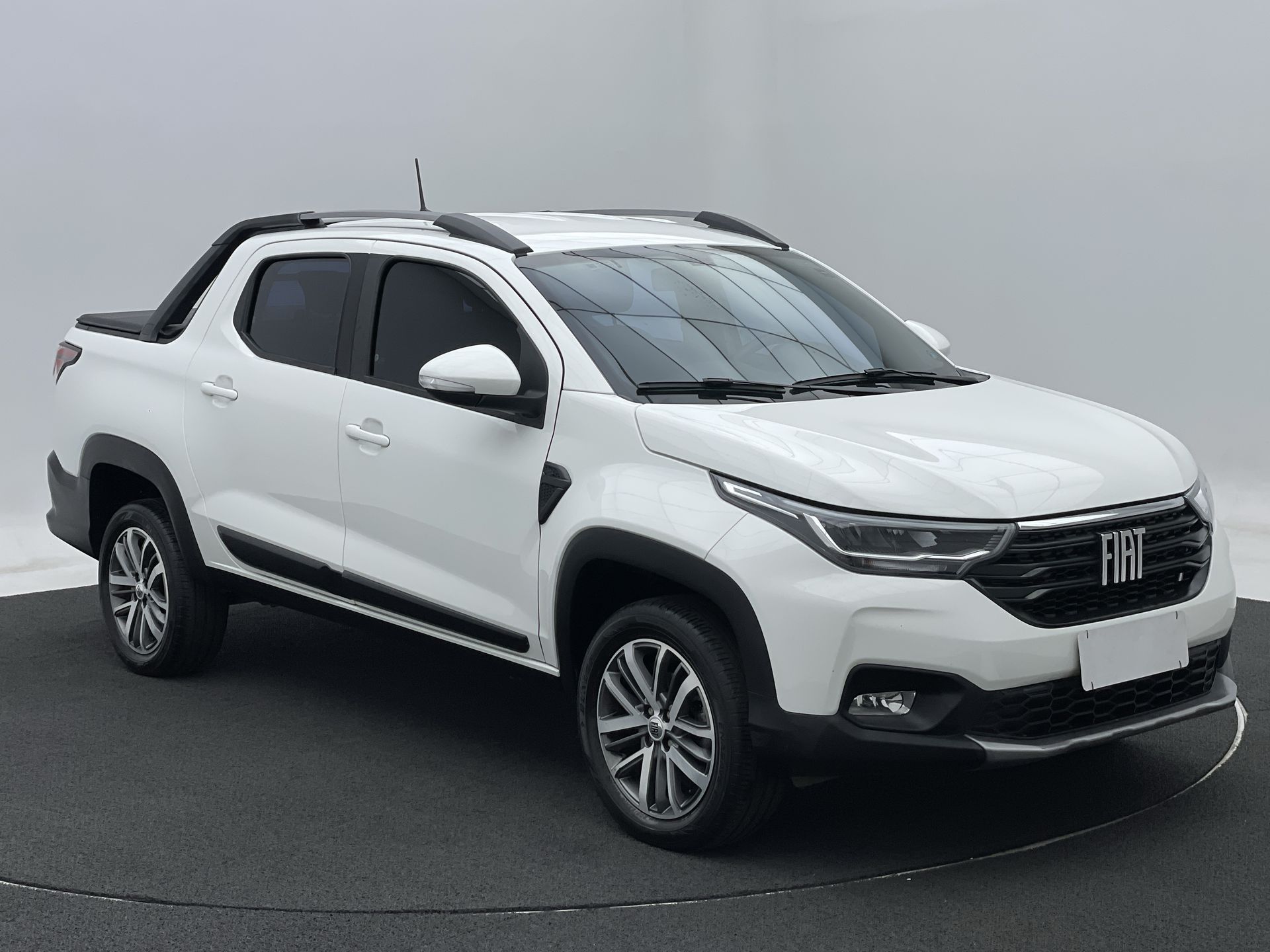 Fiat-STRADA-Strada Volcano 1.3 Flex 8V CD Aut.