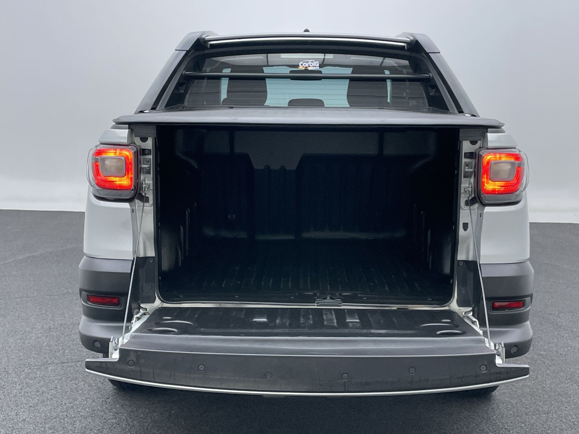 Fiat-STRADA-Strada Volcano 1.3 Flex 8V CD Aut.