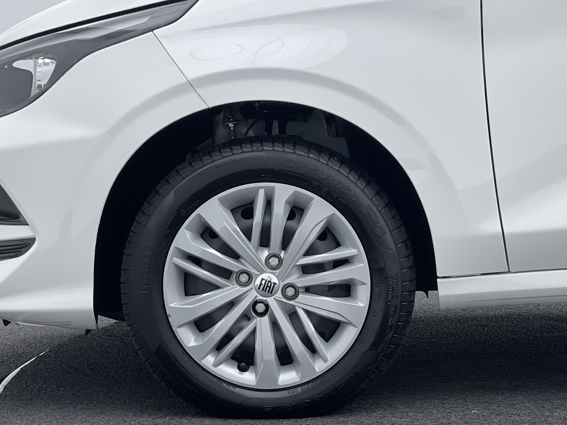 CRONOS DRIVE 1.3 8V Flex Aut.