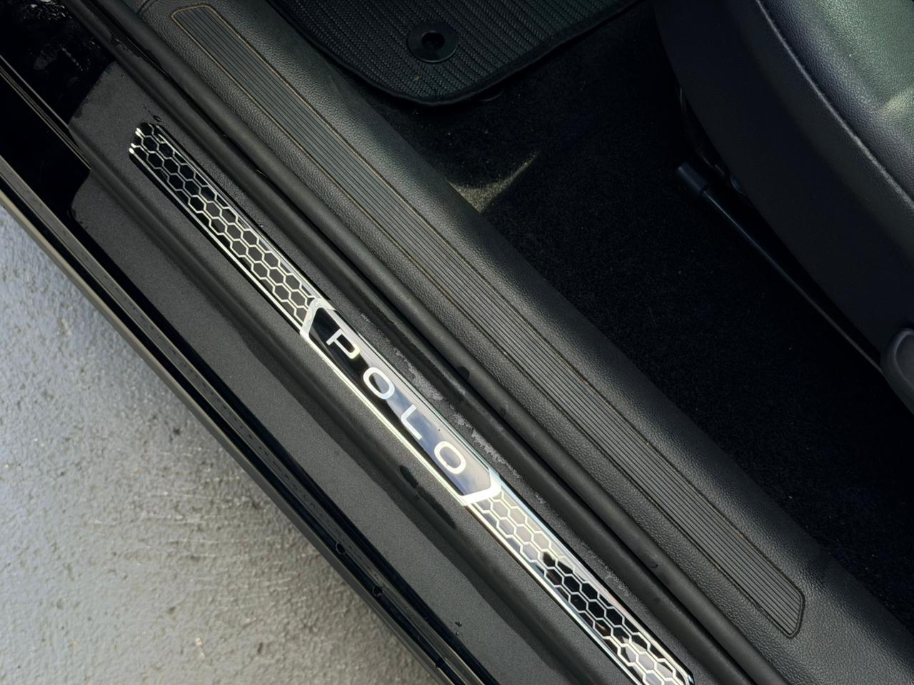 VW - Volkswagen-Polo-Polo Highline TSI 1.0 Flex 12V Aut.