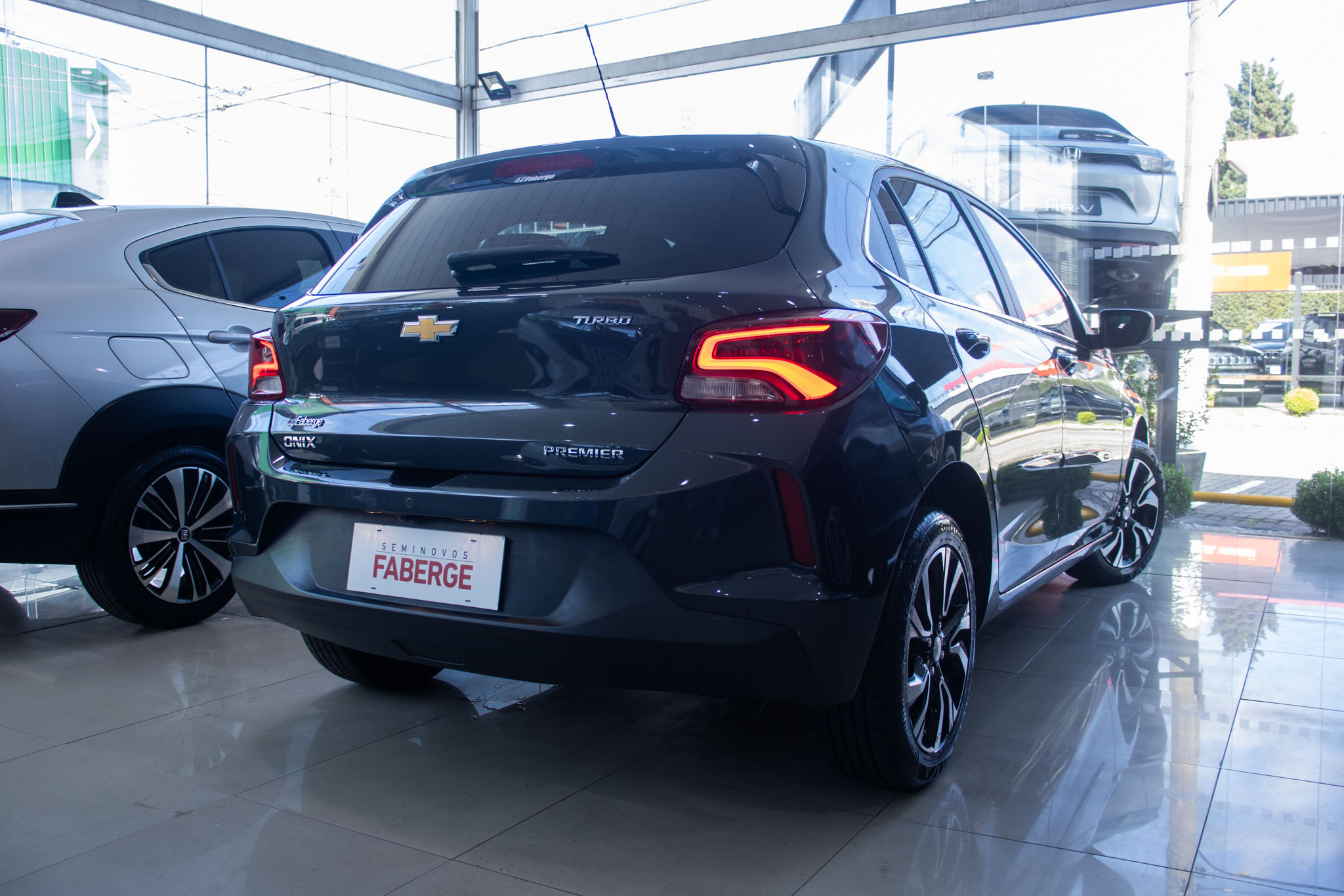 GM - Chevrolet-ONIX-ONIX HATCH PREM. 1.0 12V TB Flex 5p Aut.