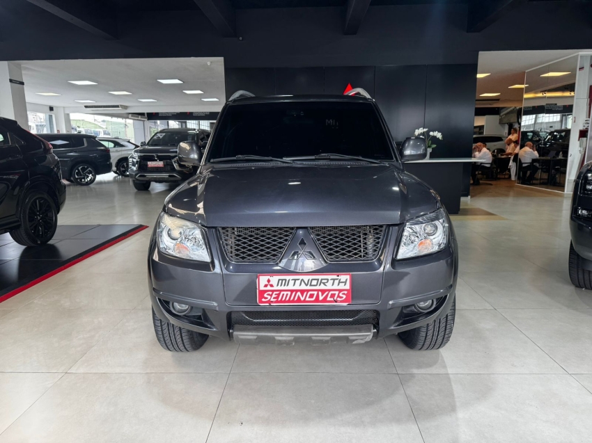 Mitsubishi-PAJERO TR4-2.0 4X2 16V 140CV FLEX 4P AUTOMÁTICO