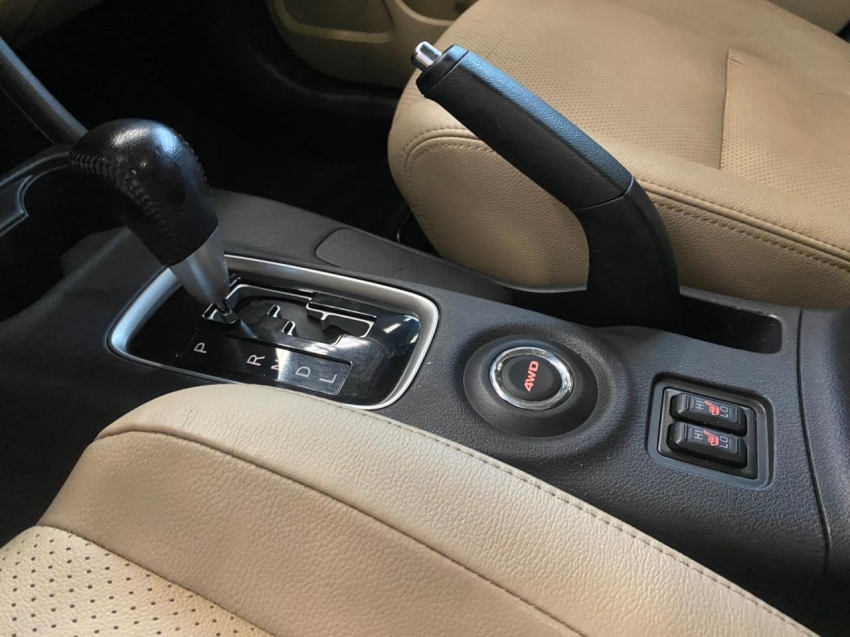 Mitsubishi-OUTLANDER-3.0 GT 4X4 V6 24V GASOLINA 4P AUTOMÁTICO