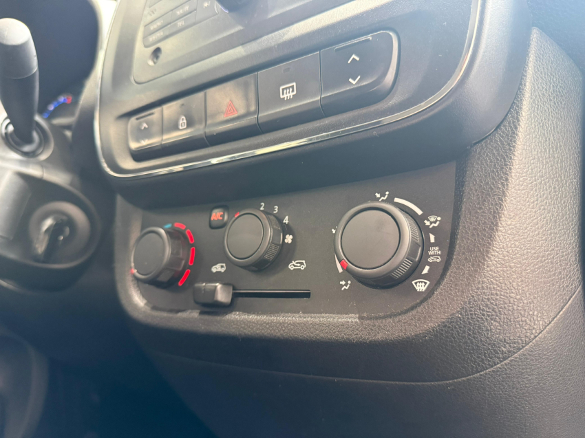 Renault-KWID-1.0 12V SCE FLEX ZEN MANUAL