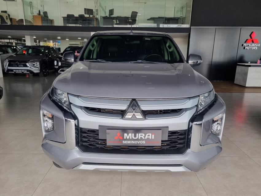 Mitsubishi-L200 TRITON-2.4 16V TURBO DIESEL SPORT HPE CD 4P 4X4 AUTOMÁTICO