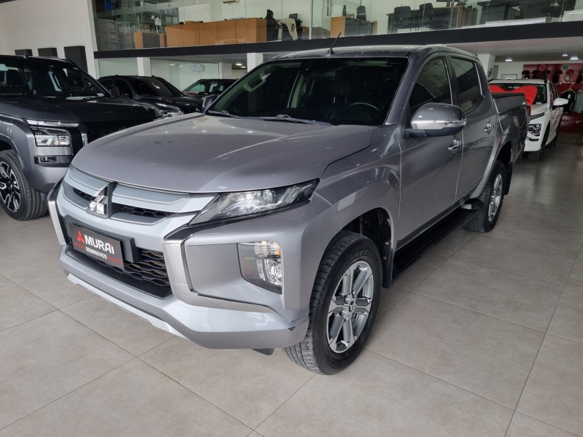 Mitsubishi-L200 TRITON-2.4 16V TURBO DIESEL SPORT HPE CD 4P 4X4 AUTOMÁTICO