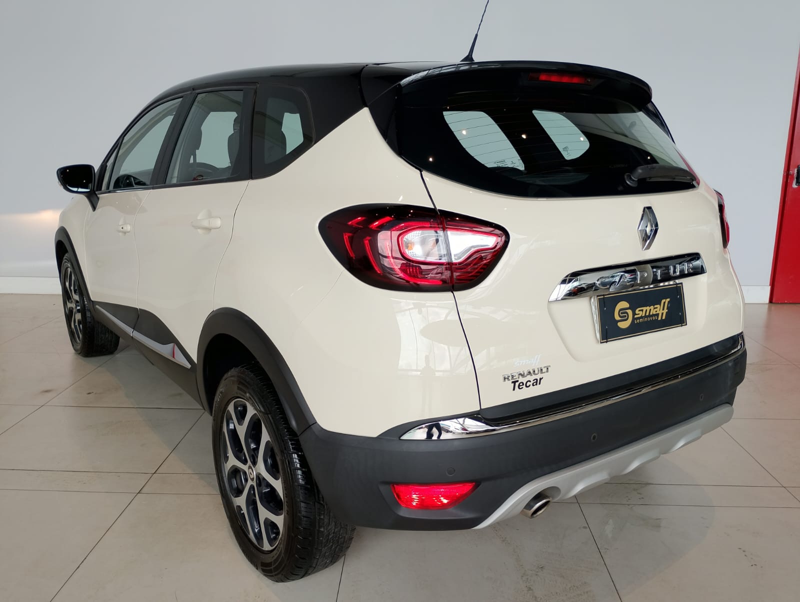 Renault-CAPTUR-CAPTUR 1.6 16V SCE FLEX INTENSE X-TRONIC