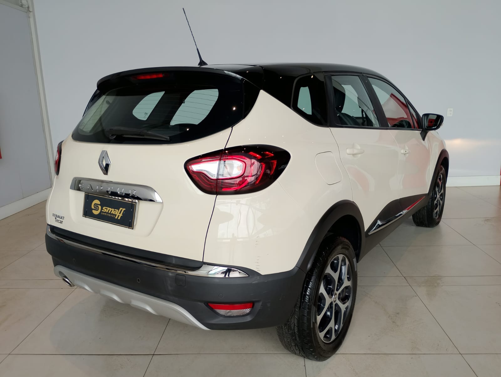 Renault-CAPTUR-CAPTUR 1.6 16V SCE FLEX INTENSE X-TRONIC