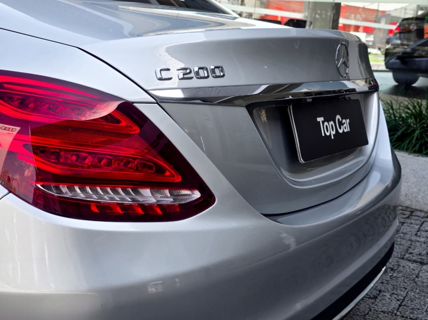 MERCEDES BENZ-C 200-2.0 CGI AVANTGARDE 16V GASOLINA 4P AUTOMÁTICO