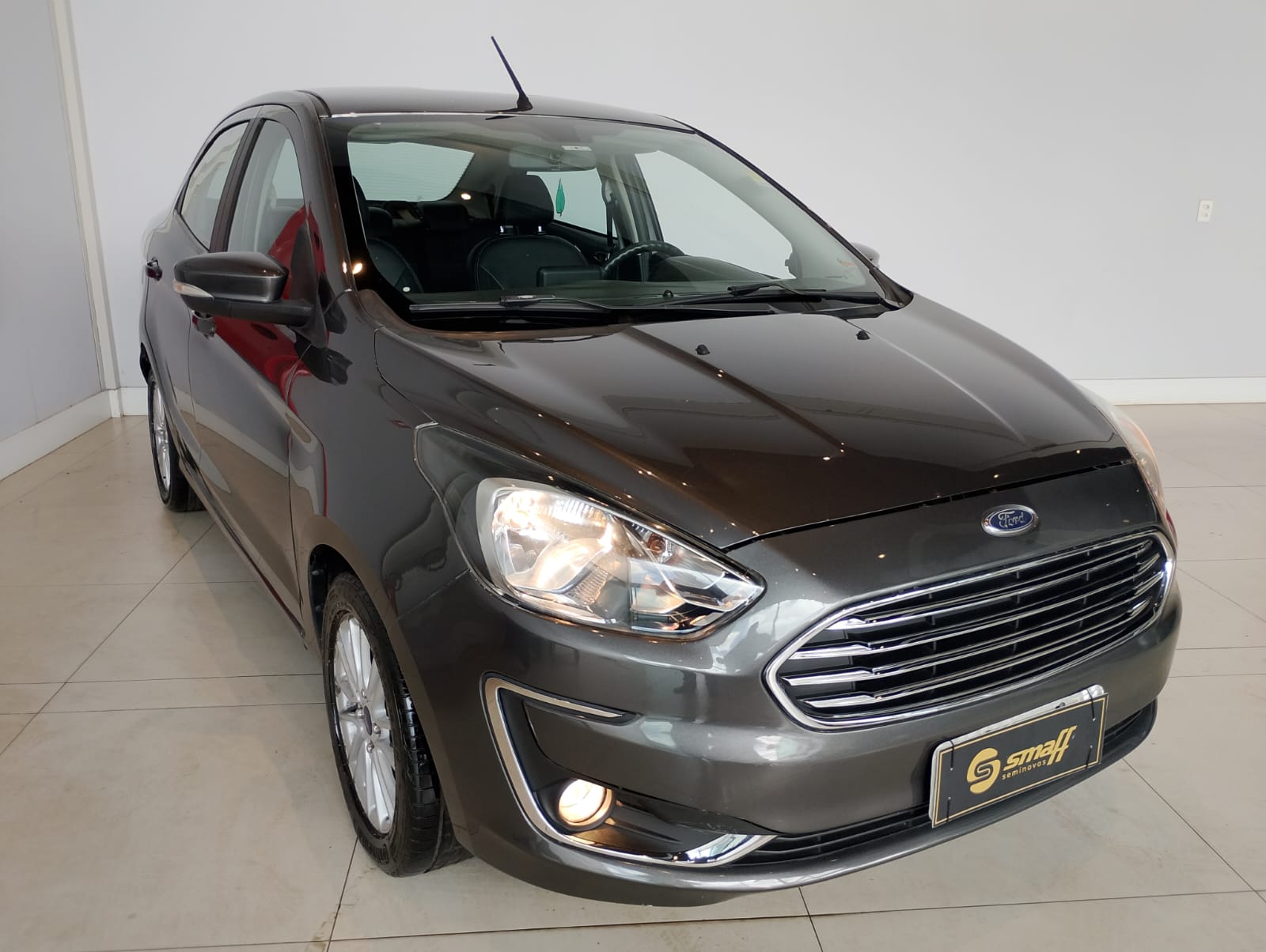 Ford-KA-Ka 1.5 Sedan TITANIUM 12V Flex 4p Aut.