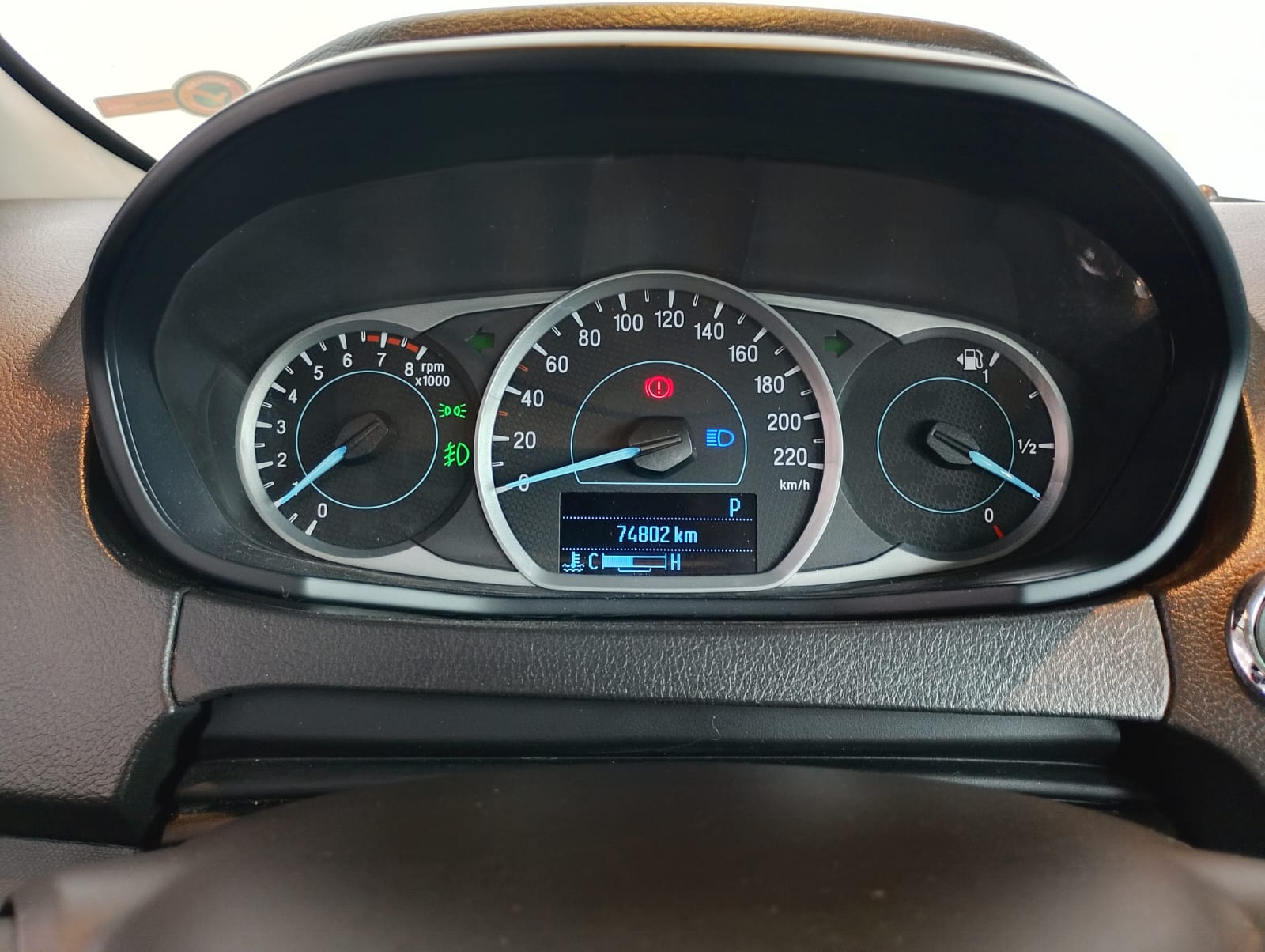 Ford-KA-Ka 1.5 Sedan TITANIUM 12V Flex 4p Aut.