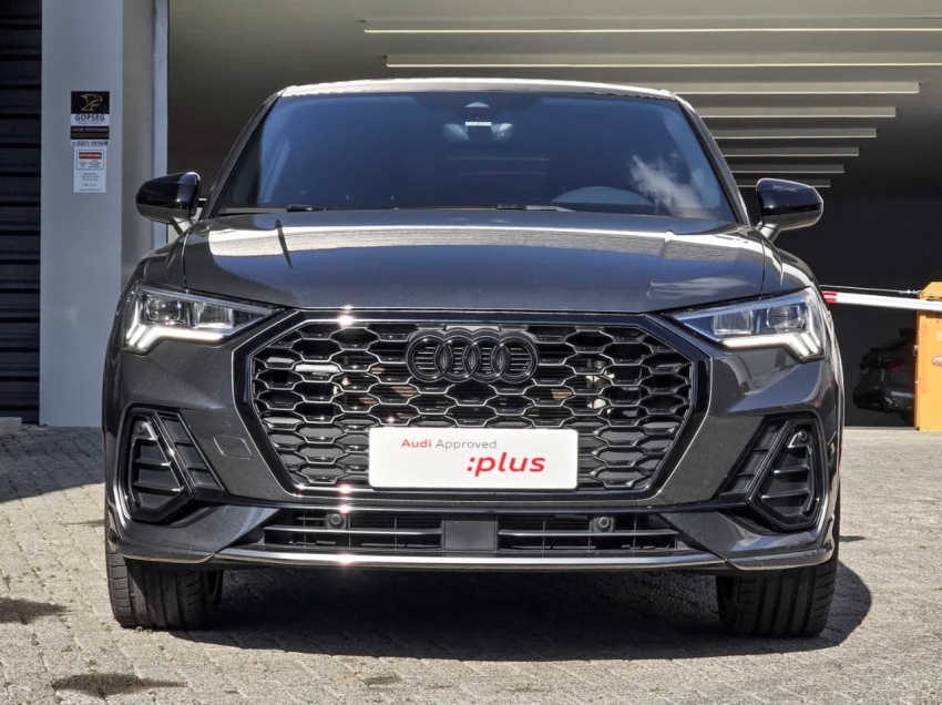 Audi-Q3-2.0 40 TFSI GASOLINA SPORTBACK PERFORMANCE BLACK PLUS QUATTRO TIPTRONIC