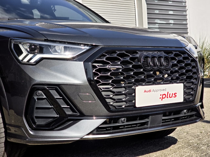 Audi-Q3-2.0 40 TFSI GASOLINA SPORTBACK PERFORMANCE BLACK PLUS QUATTRO TIPTRONIC