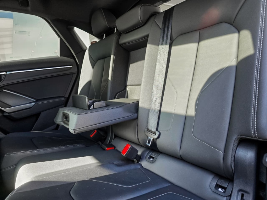 Audi-Q3-2.0 40 TFSI GASOLINA SPORTBACK PERFORMANCE BLACK PLUS QUATTRO TIPTRONIC