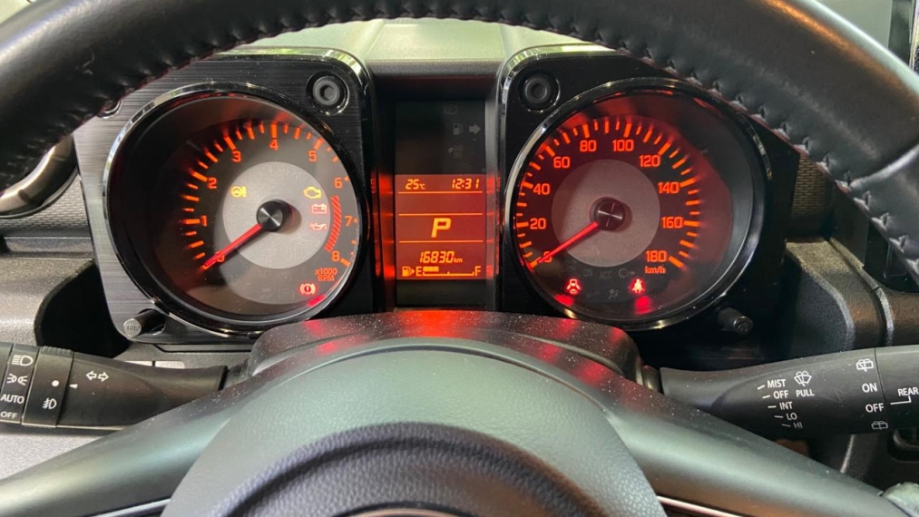 Suzuki-JIMNY-1.5 GASOLINA SIERRA 4STYLE 4X4 AUTOMÁTICO