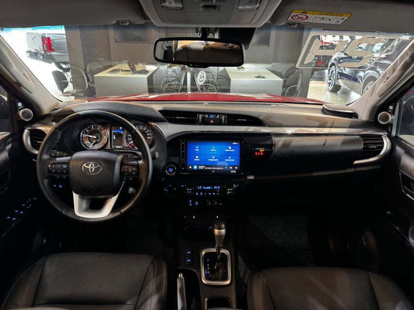 Toyota-HILUX-2.8 D-4D TURBO DIESEL CD SRX 4X4 AUTOMÁTICO
