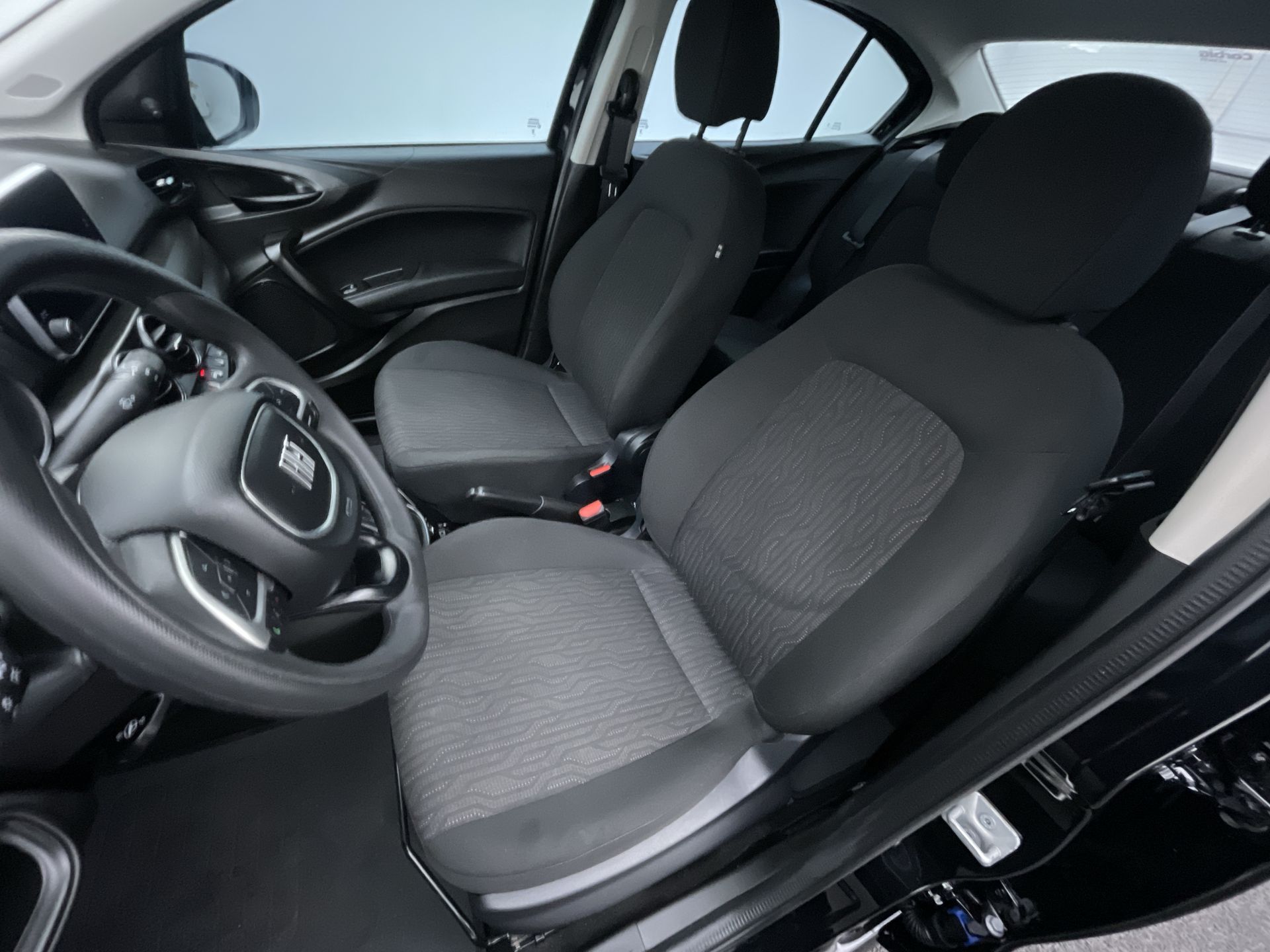 CRONOS DRIVE 1.3 8V Flex Aut.