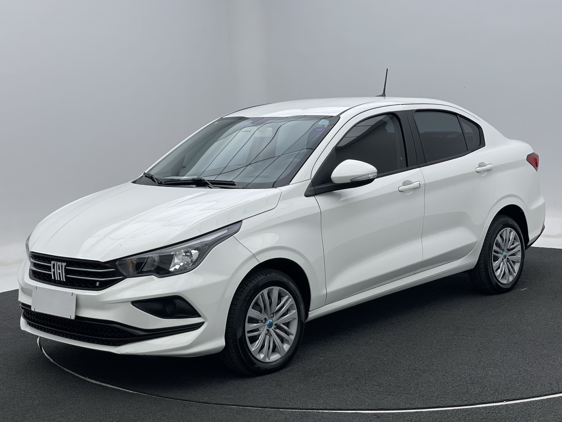 CRONOS DRIVE 1.3 8V Flex Aut.