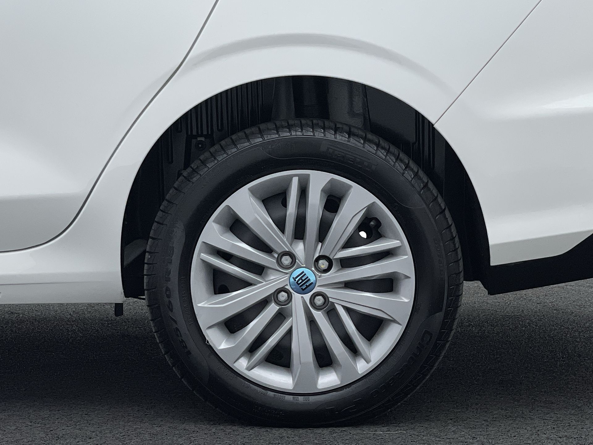 CRONOS DRIVE 1.3 8V Flex Aut.