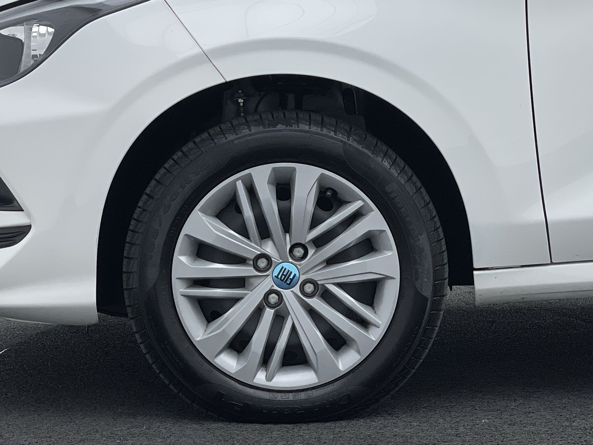 CRONOS DRIVE 1.3 8V Flex Aut.