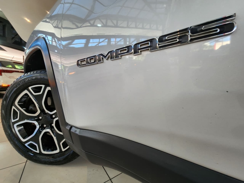 Jeep-COMPASS-2.0 16V FLEX LONGITUDE AUTOMÁTICO
