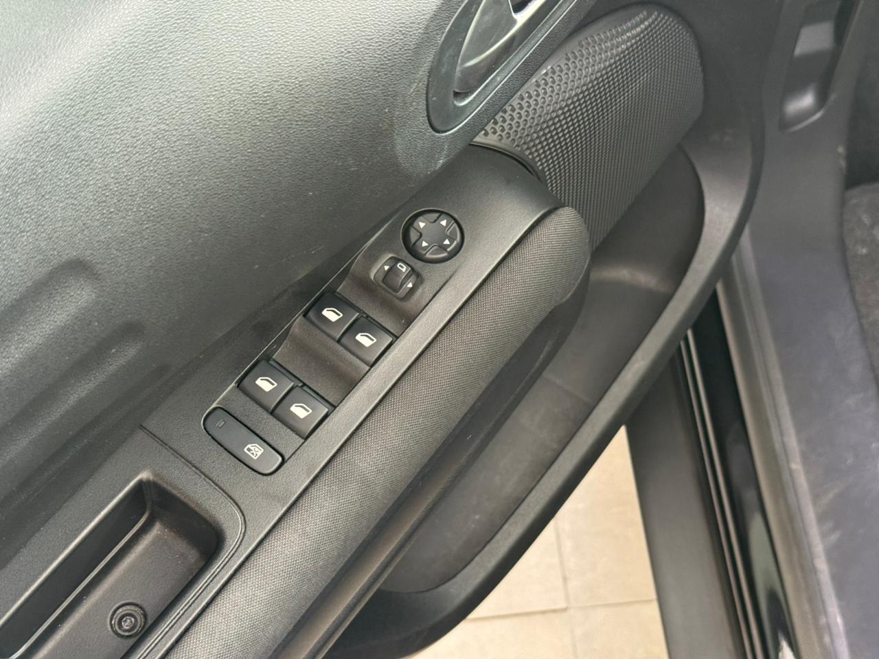 Citroën-C4 CACTUS-C4 CACTUS SHINE Pack 1.6 Turbo Flex Aut.