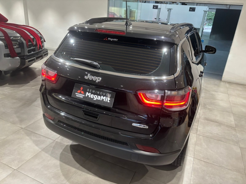 Jeep-COMPASS-1.3 T270 TURBO FLEX LONGITUDE AT6