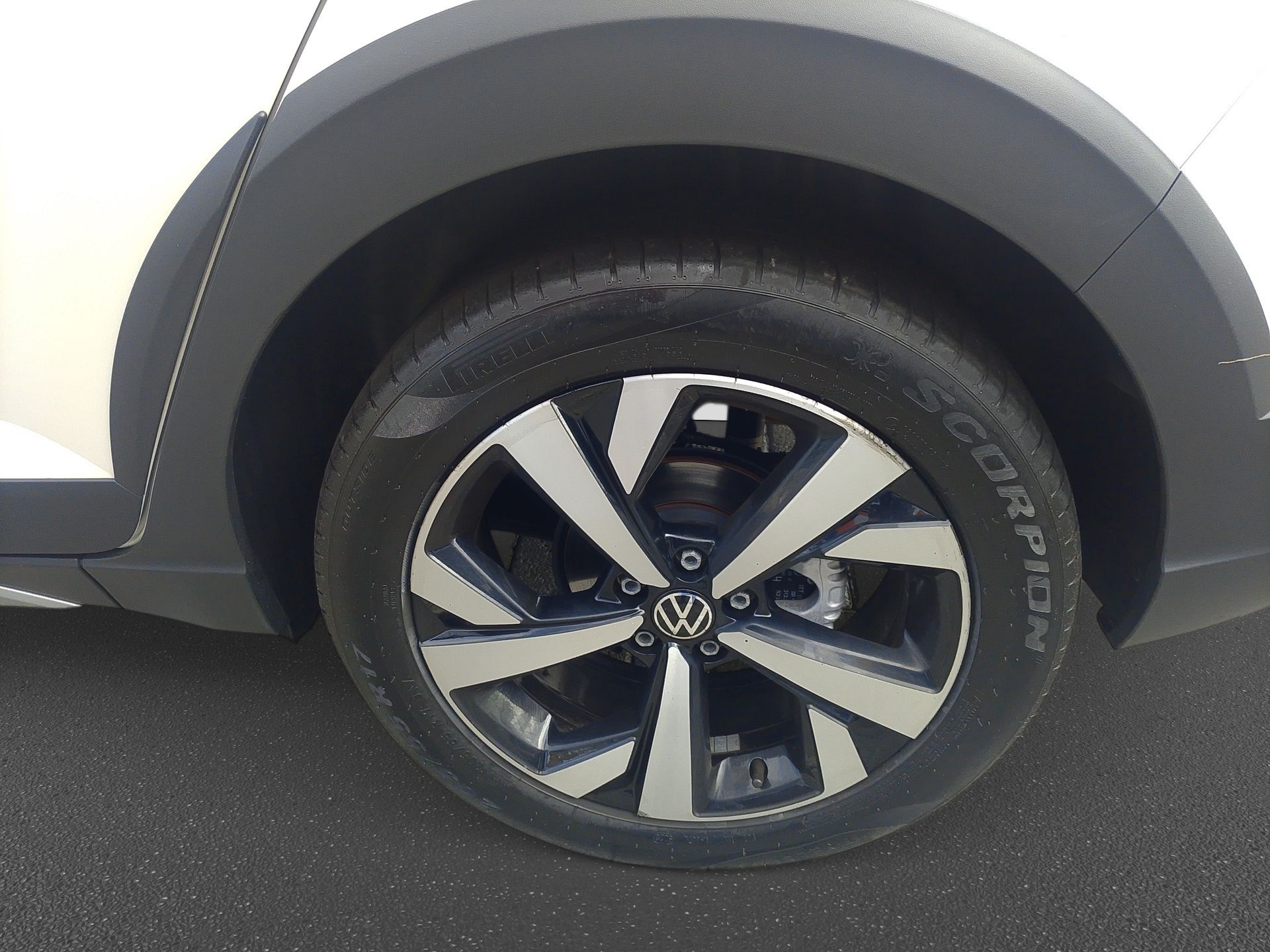 Nivus Highline 1.0 200 TSI Flex Aut.