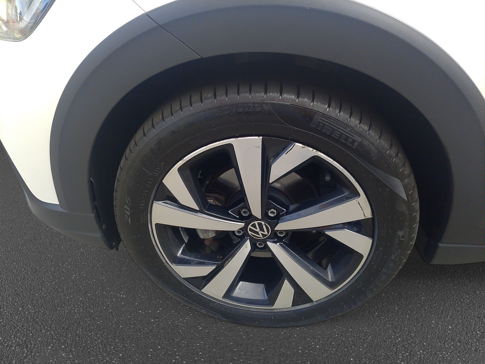 Nivus Highline 1.0 200 TSI Flex Aut.