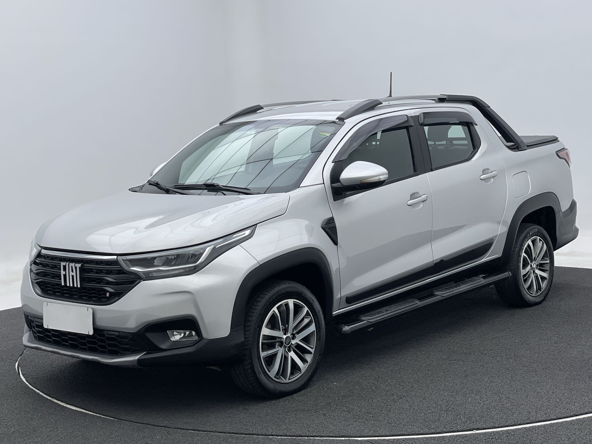 Strada Volcano 1.3 Flex 8V CD Aut.