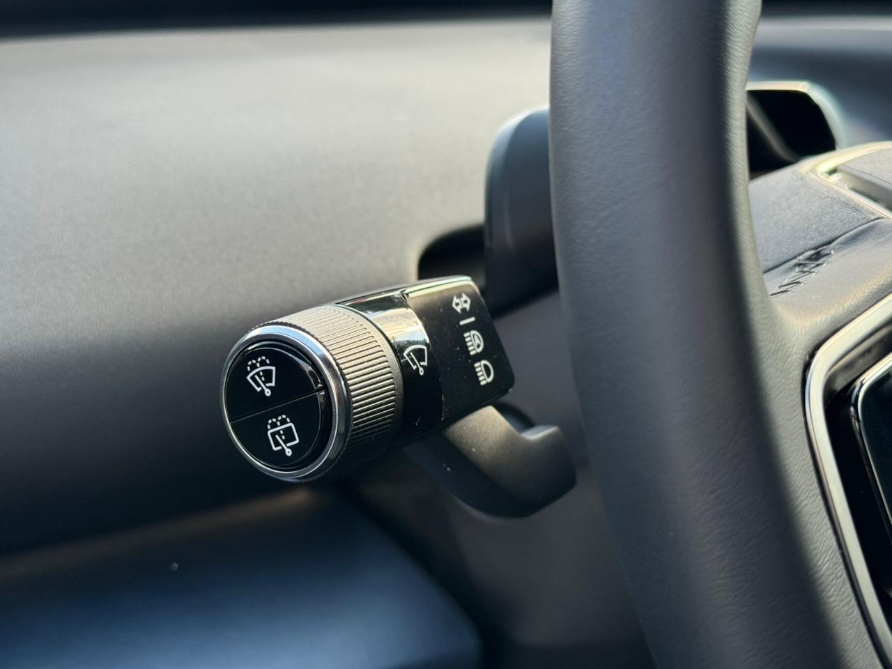 Volvo-EX30-EX30 E60 Plus (Elétrico)