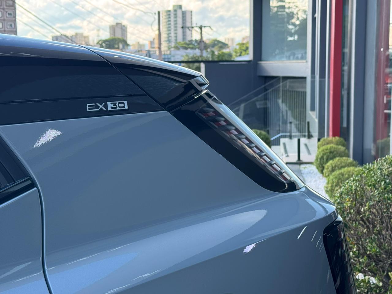 Volvo-EX30-EX30 E60 Plus (Elétrico)