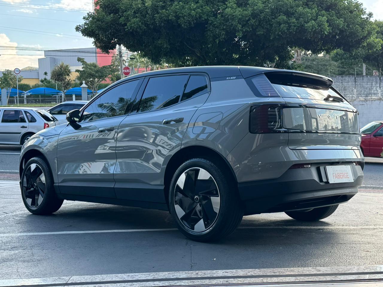 Volvo-EX30-EX30 E60 Plus (Elétrico)