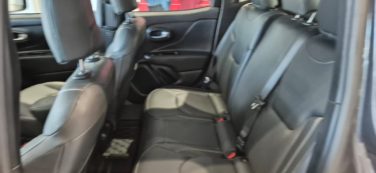 Jeep-RENEGADE-1.3 T270 TURBO FLEX SPORT AT6