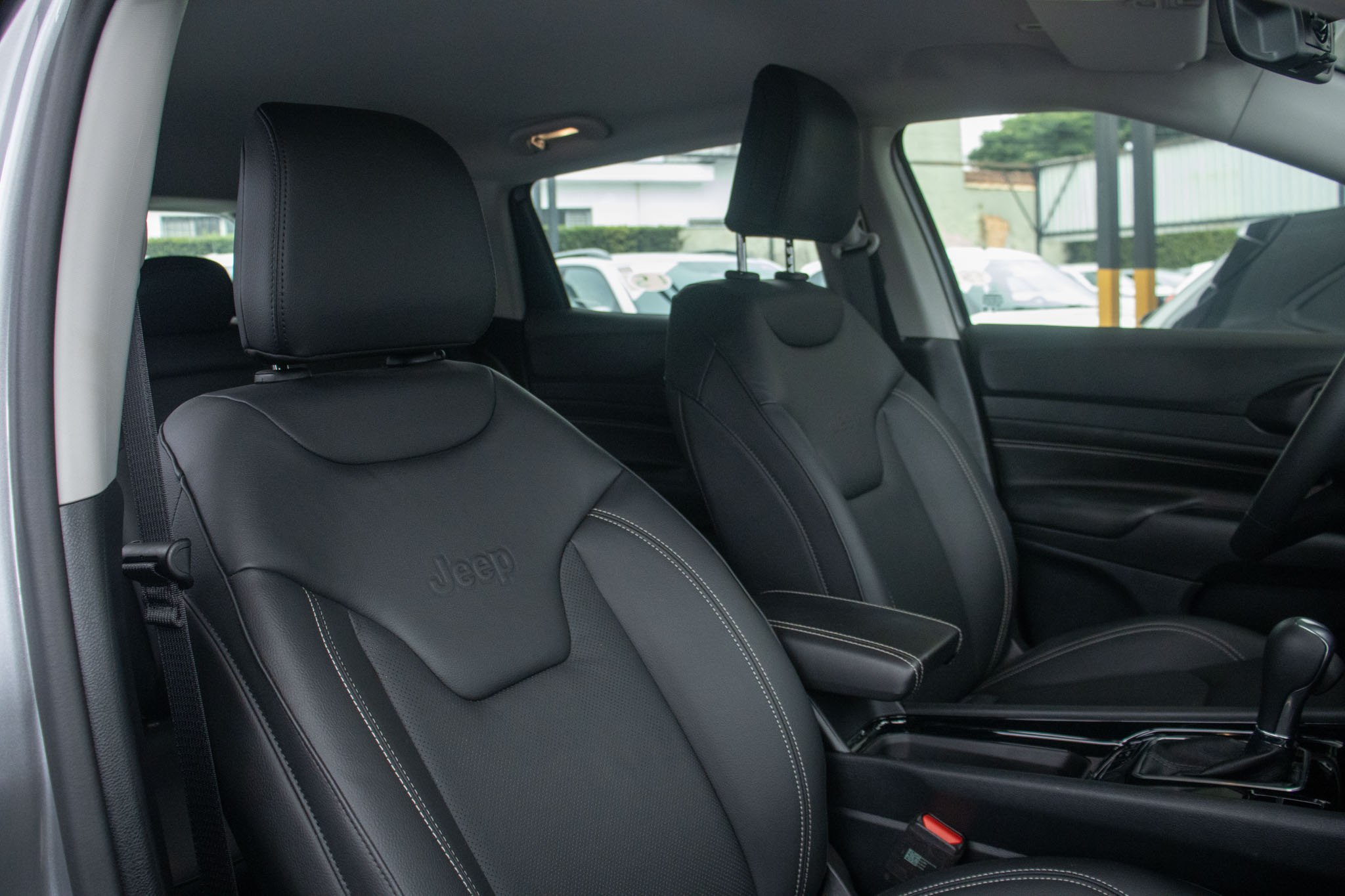 Jeep-COMPASS-COMPASS LONG. T270 1.3 TB 4x2 Flex Aut.