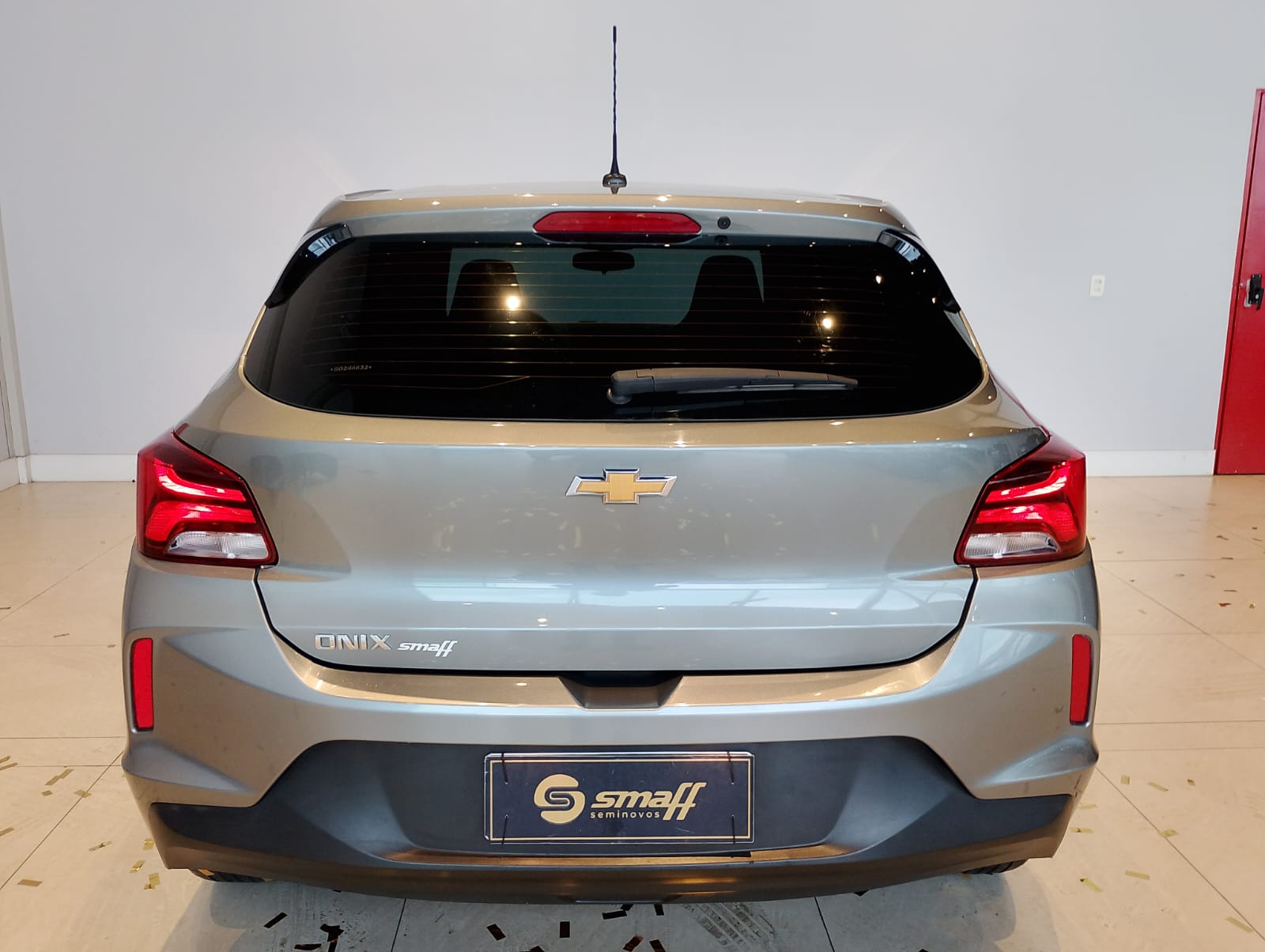 GM - Chevrolet-ONIX-ONIX 1.0 LT FLEX MANUAL