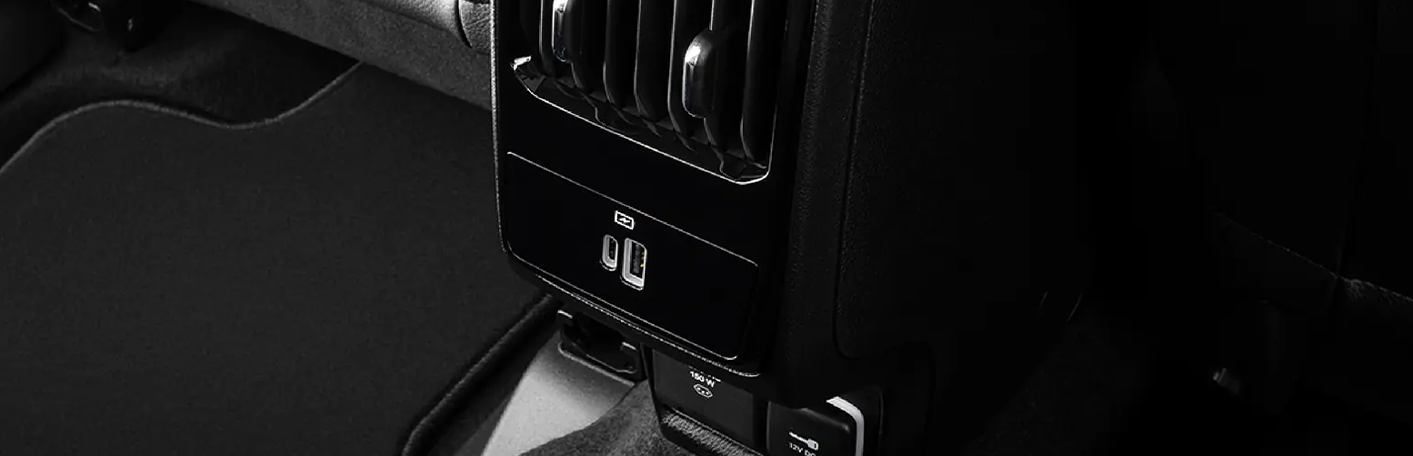 USB A+C TRASEIRO