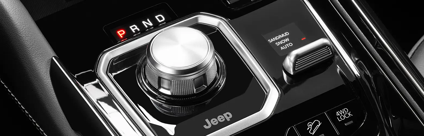 TRAÇÃO 4X4 COM REDUZIDA (JEEP ACTIVE DRIVE LOW)