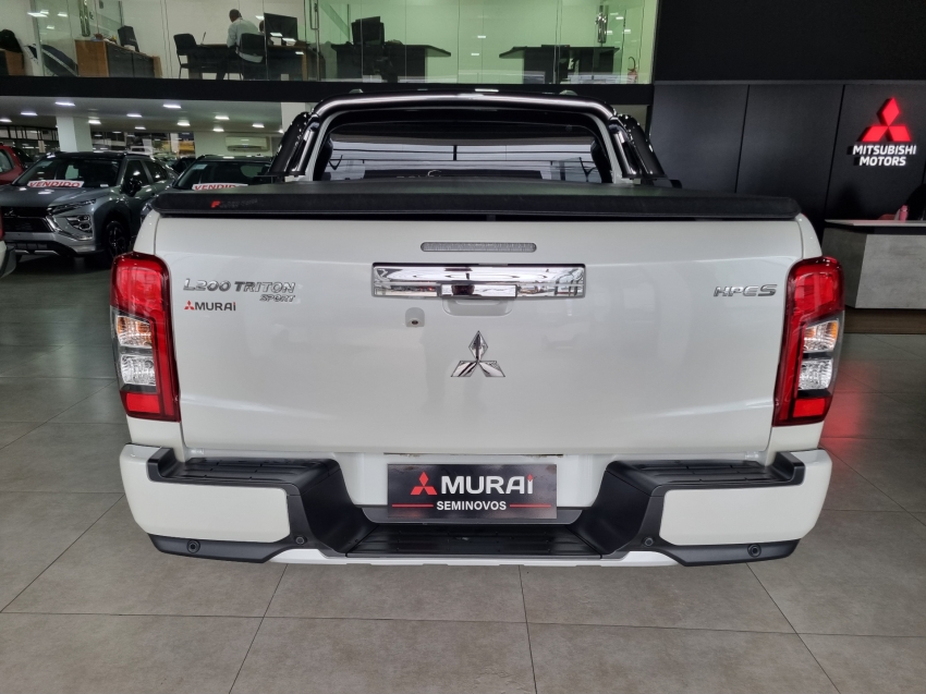 Mitsubishi-L200 TRITON-2.4 16V TURBO DIESEL SPORT HPE-S CD 4P 4X4 AUTOMÁTICO