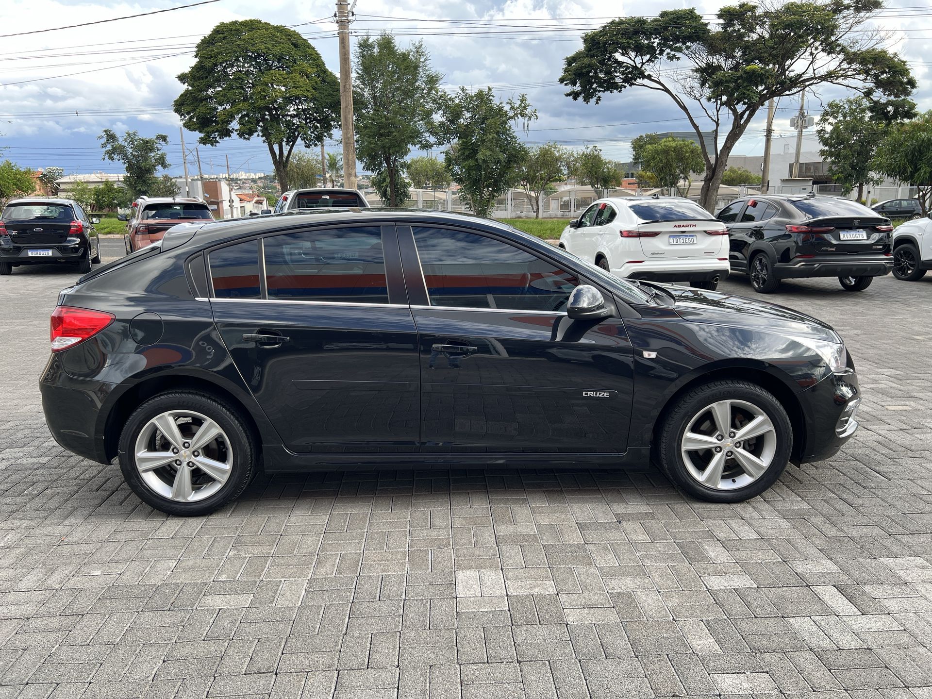 GM - Chevrolet-CRUZE-CRUZE HB Sport LT 1.8 16V FlexP. 5p Aut