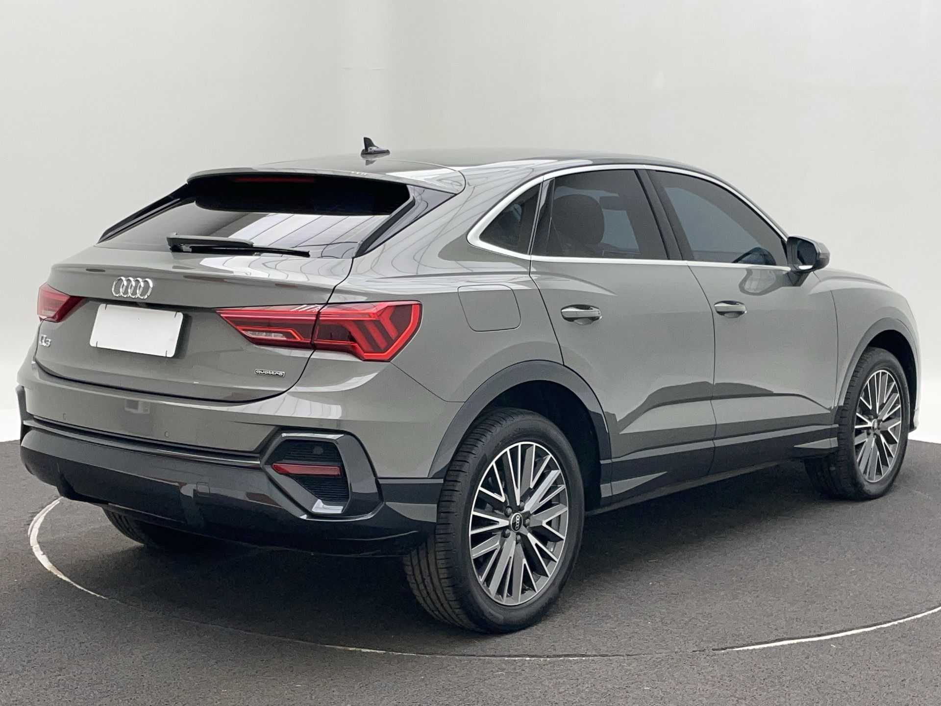 Audi-Q3-Q3 Sportb. 2.0 TFSI Anniv. Edit. Quattro