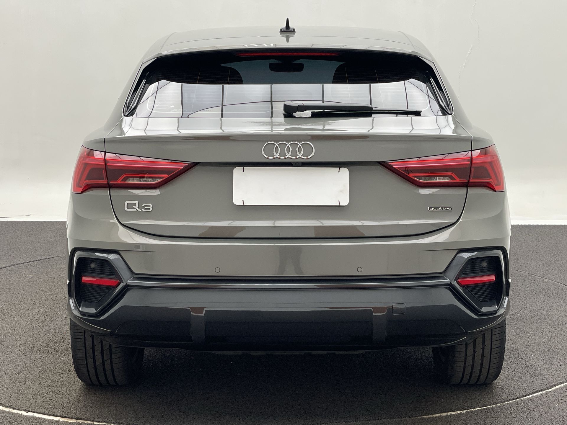 Audi-Q3-Q3 Sportb. 2.0 TFSI Anniv. Edit. Quattro